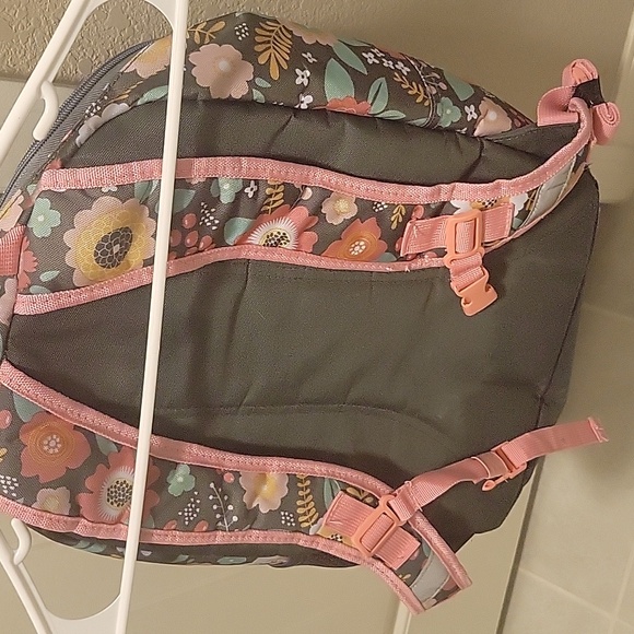 Crckt Kids' 16.5" Backpack with Comfort Padding, Reinforced Base - Grey Floral. - Picture 2 of 8